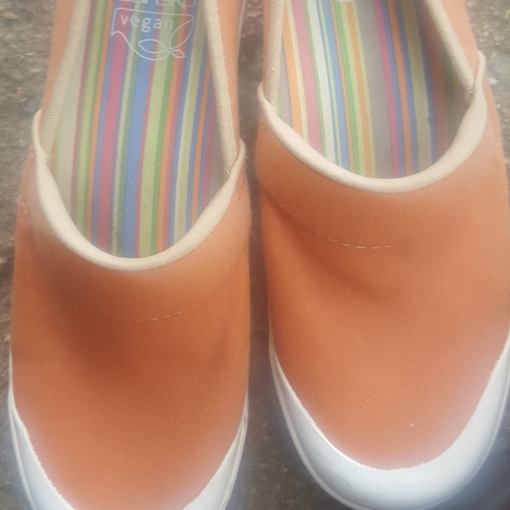 Dansko slip ons